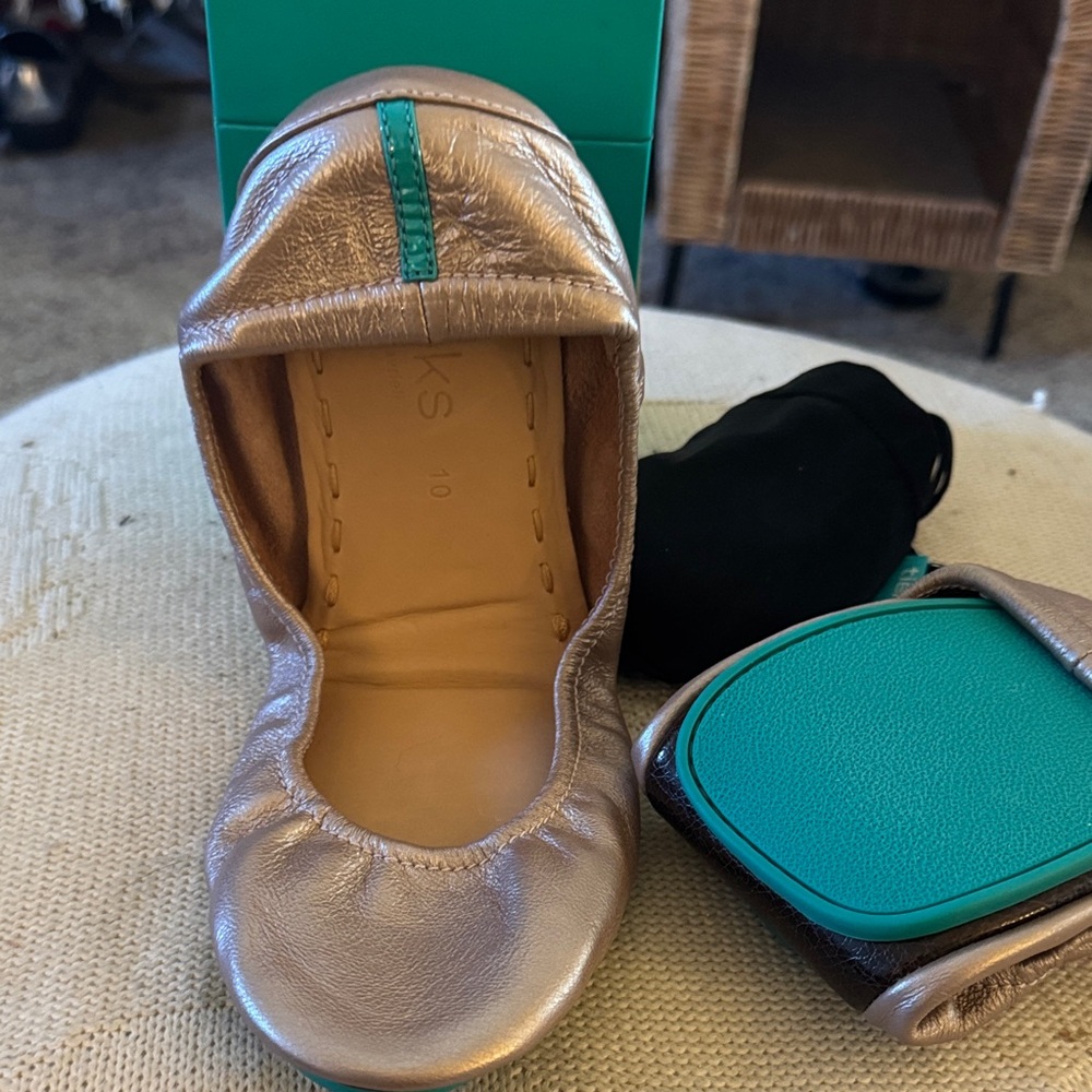 Tieks Metallic Rose flats - Picture 2 of 2